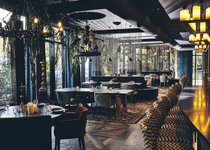 Les Mérovingiens Café Brasserie